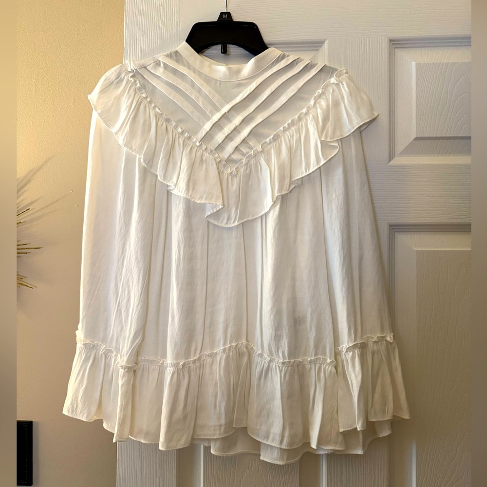 🤍 Elegant Off-White Ruffled Women's Top